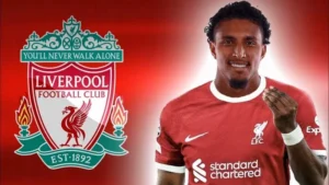 Ederson có thể giúp khu trung tâm của Liverpool thêm vững chắc